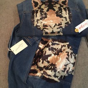 Custom sequin tiger jackets for @lashes01